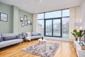 Large Duplex Penthouse - Parking